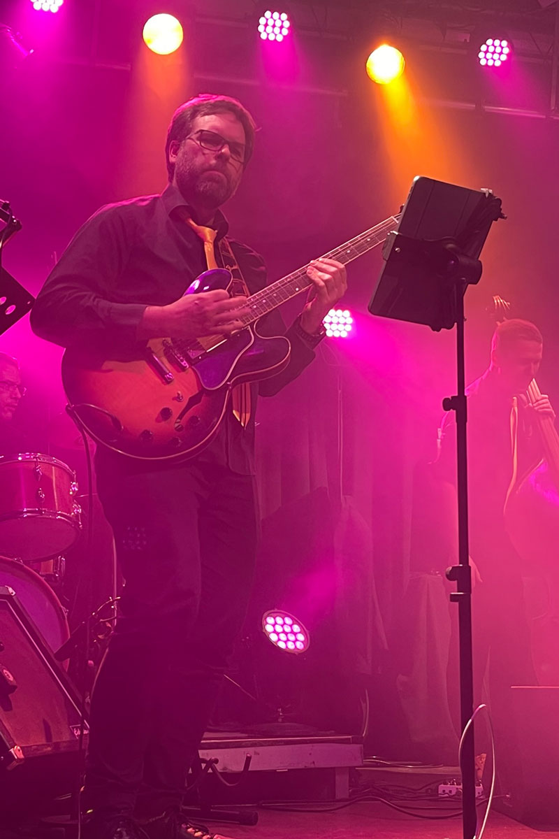 Peter-Mall Dr. Peter Mall, gitare