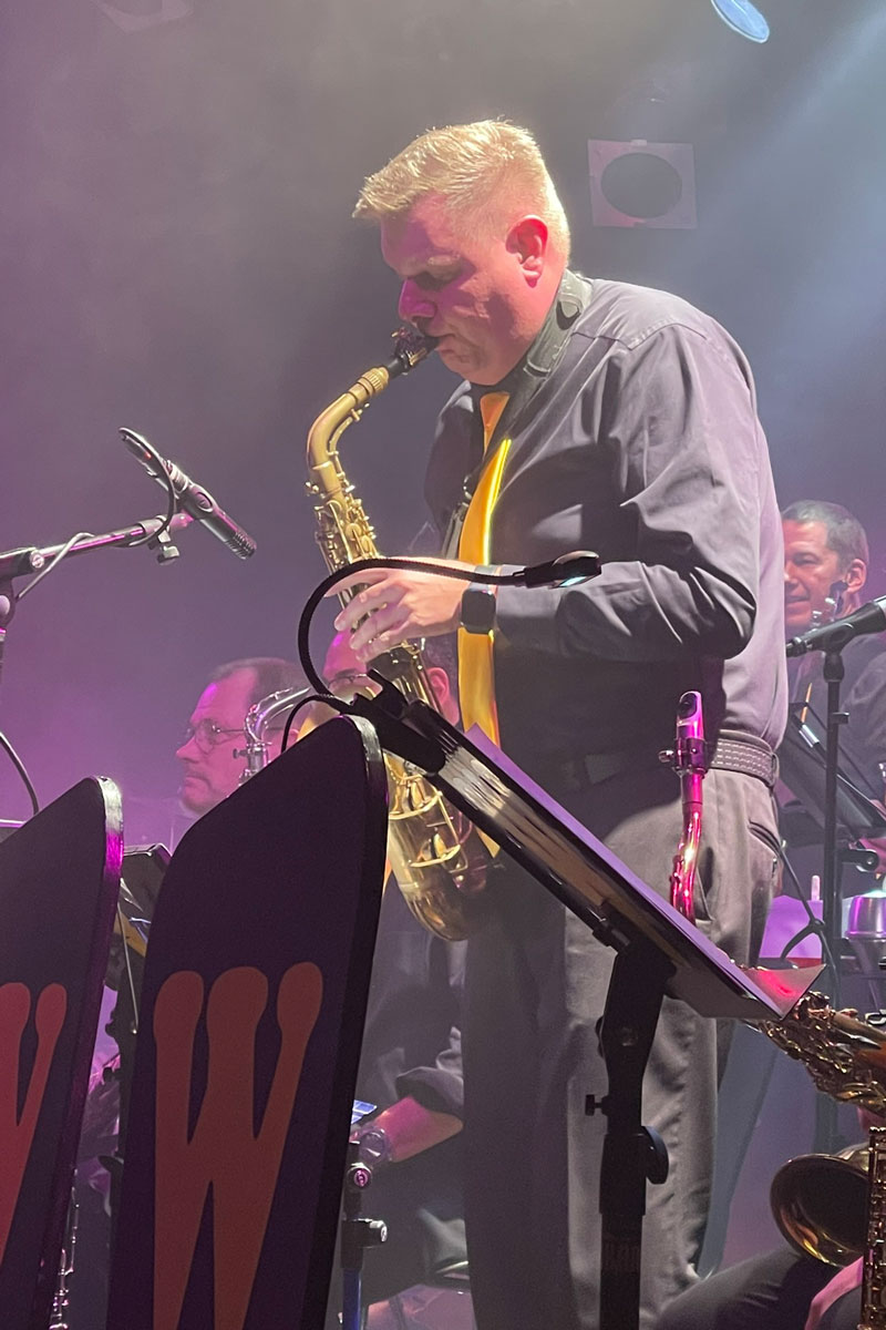 Tobias Hoffmann Tobias Hoffmann - sax alt & sopran, clarinet